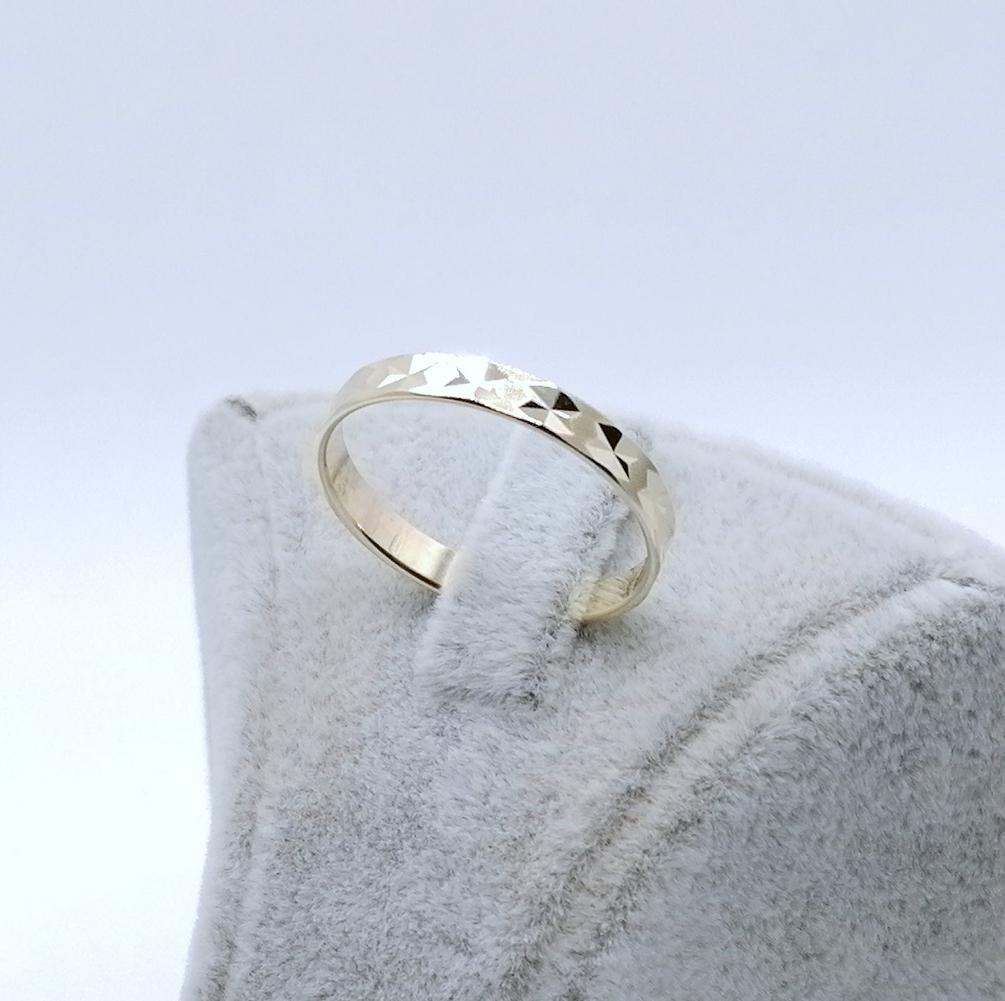 Ring Gold 333er Bandring Gr. 59