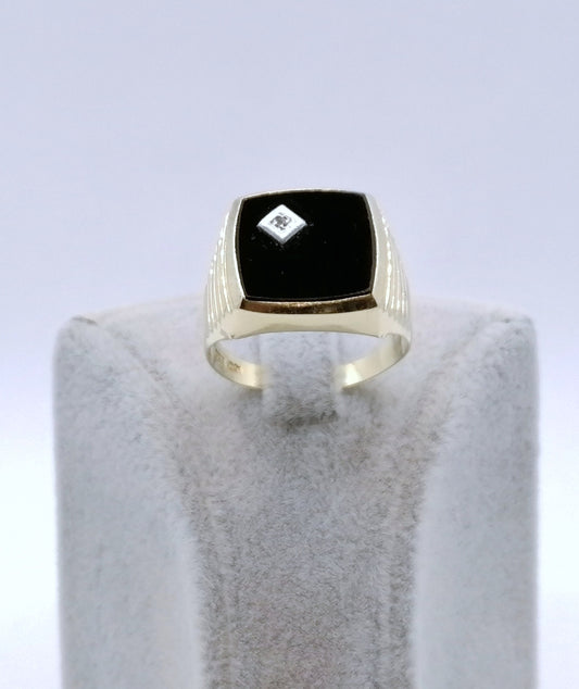 Ring Gold mit Onyx Stein und Diamantsplitter Gr. 66