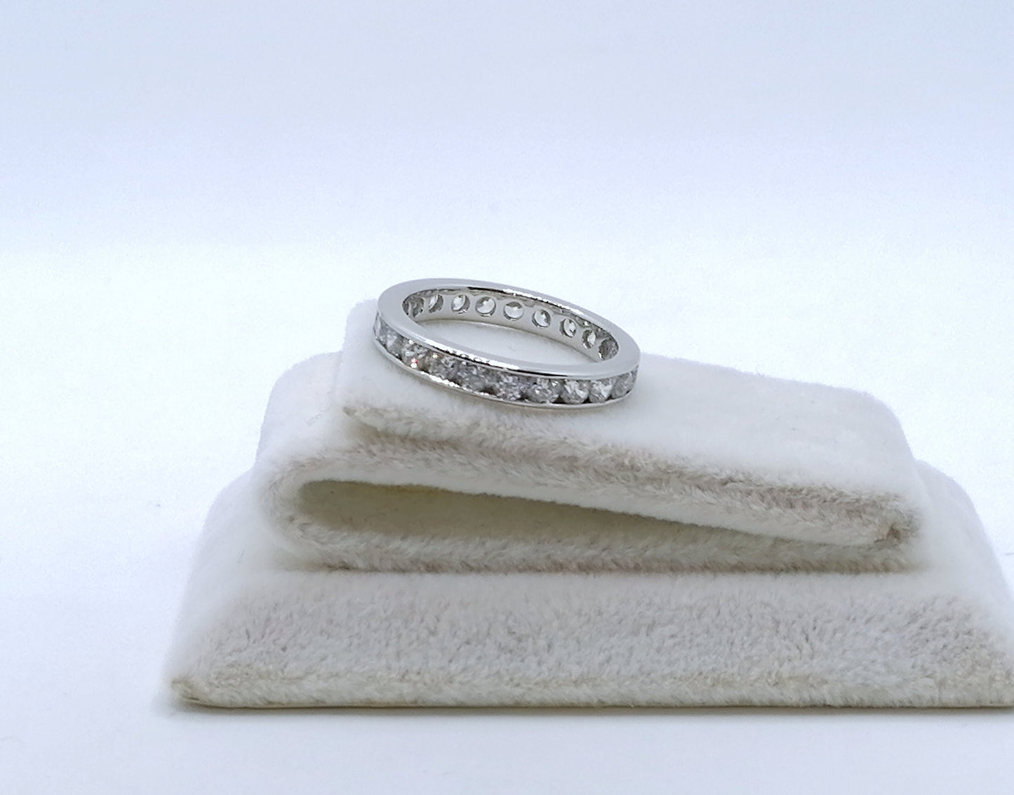 Ring Weißgold 333er Zirkonia Eternity Memoire Gr. 53