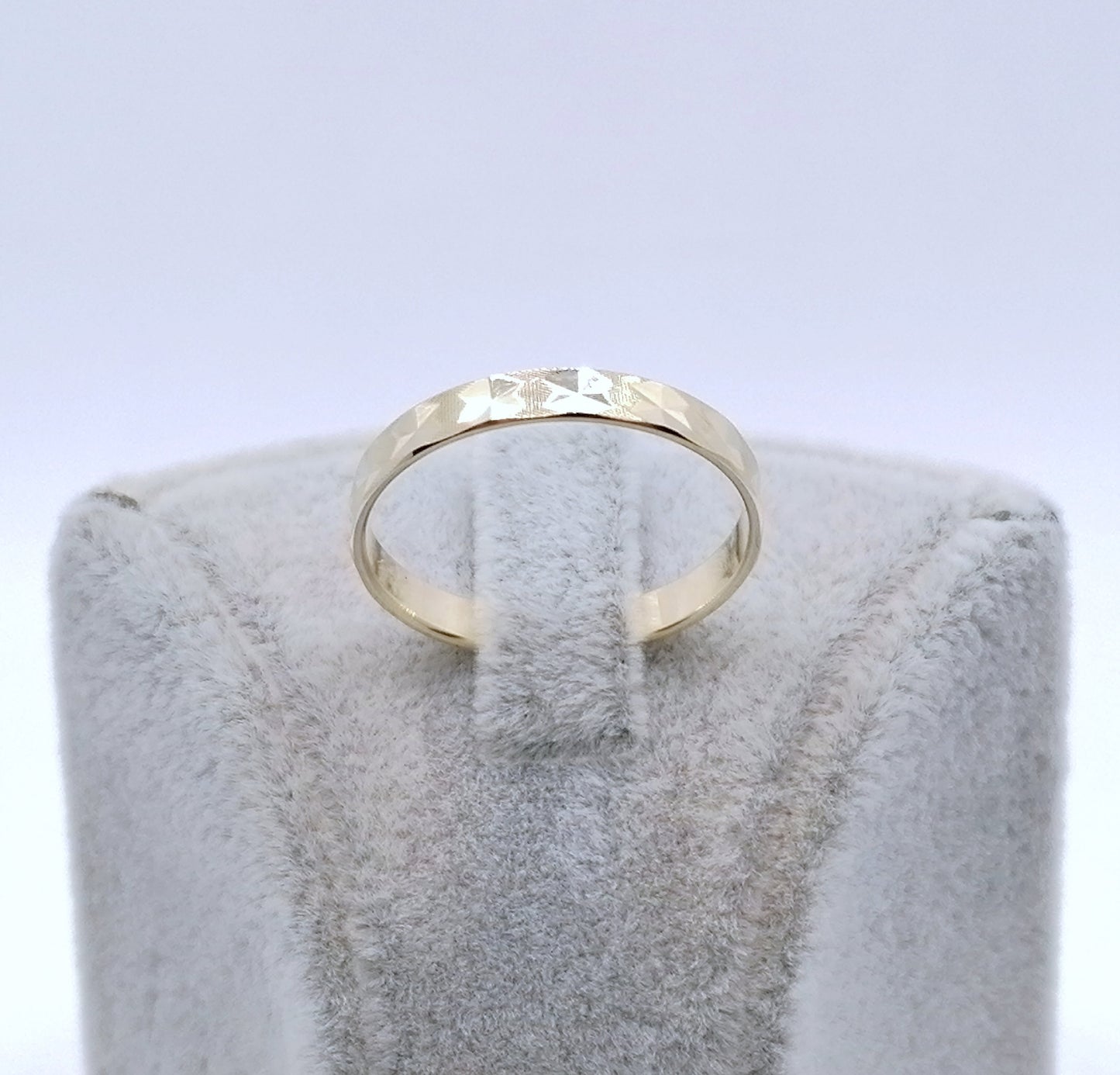 Ring Gold 333er Bandring Gr. 59