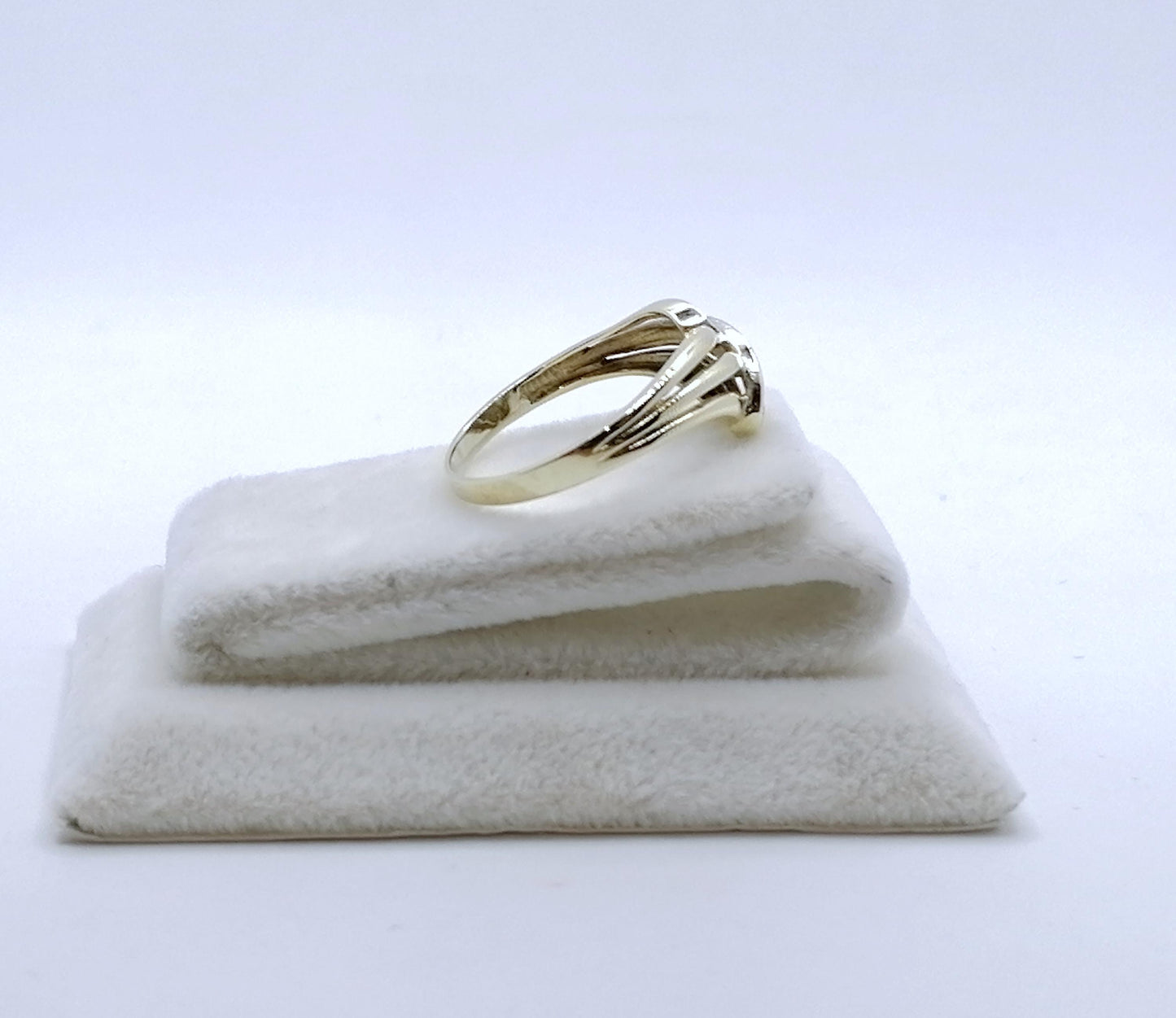 Ring Gold 333er mit Diamantsplitter Gr. 57