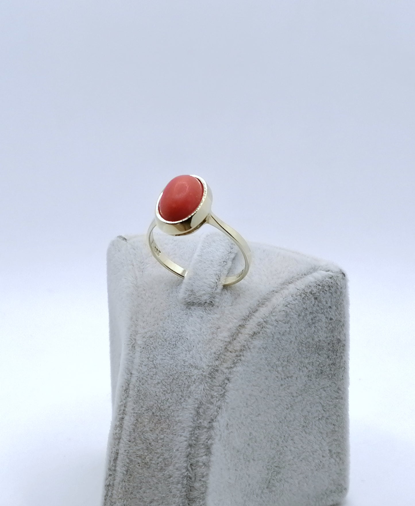 Ring Gold 333er mit Koralle Gr. 63