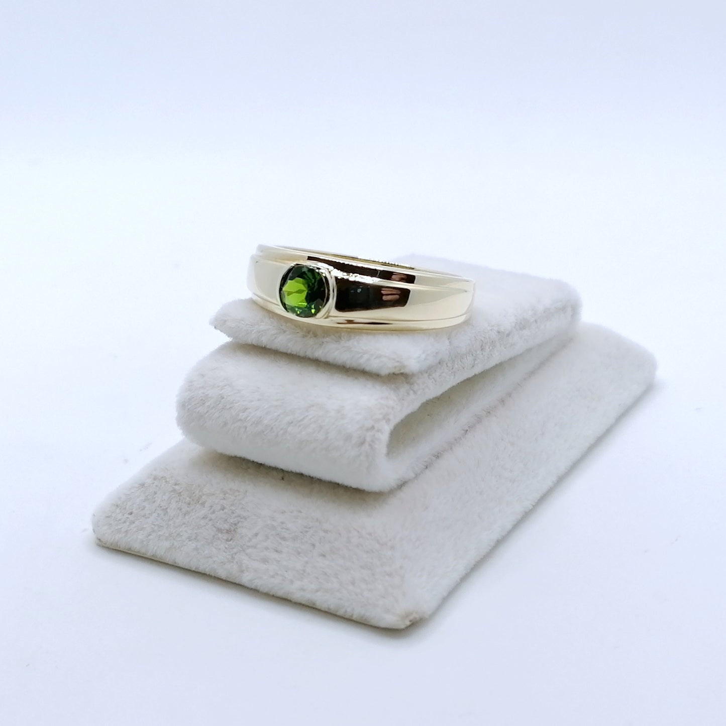 Ring Gold 375er mit Diopsid