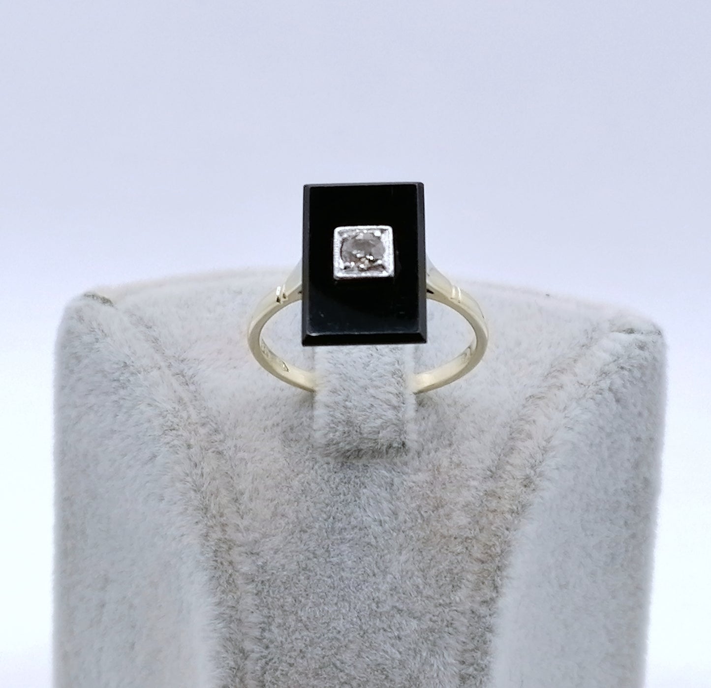 Ring Art Deco Gelbgold 585er mit Onyx und Brillant Gr. 57