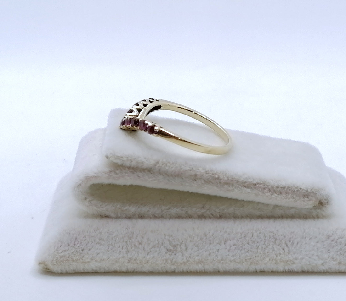 Ring Gold 585er mit Rubin Steinchen Gr. 53