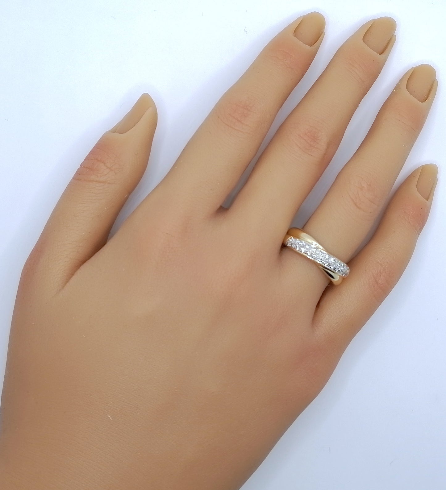 Ring Gold 585er mit funkelnden Diamanten Gr. 57