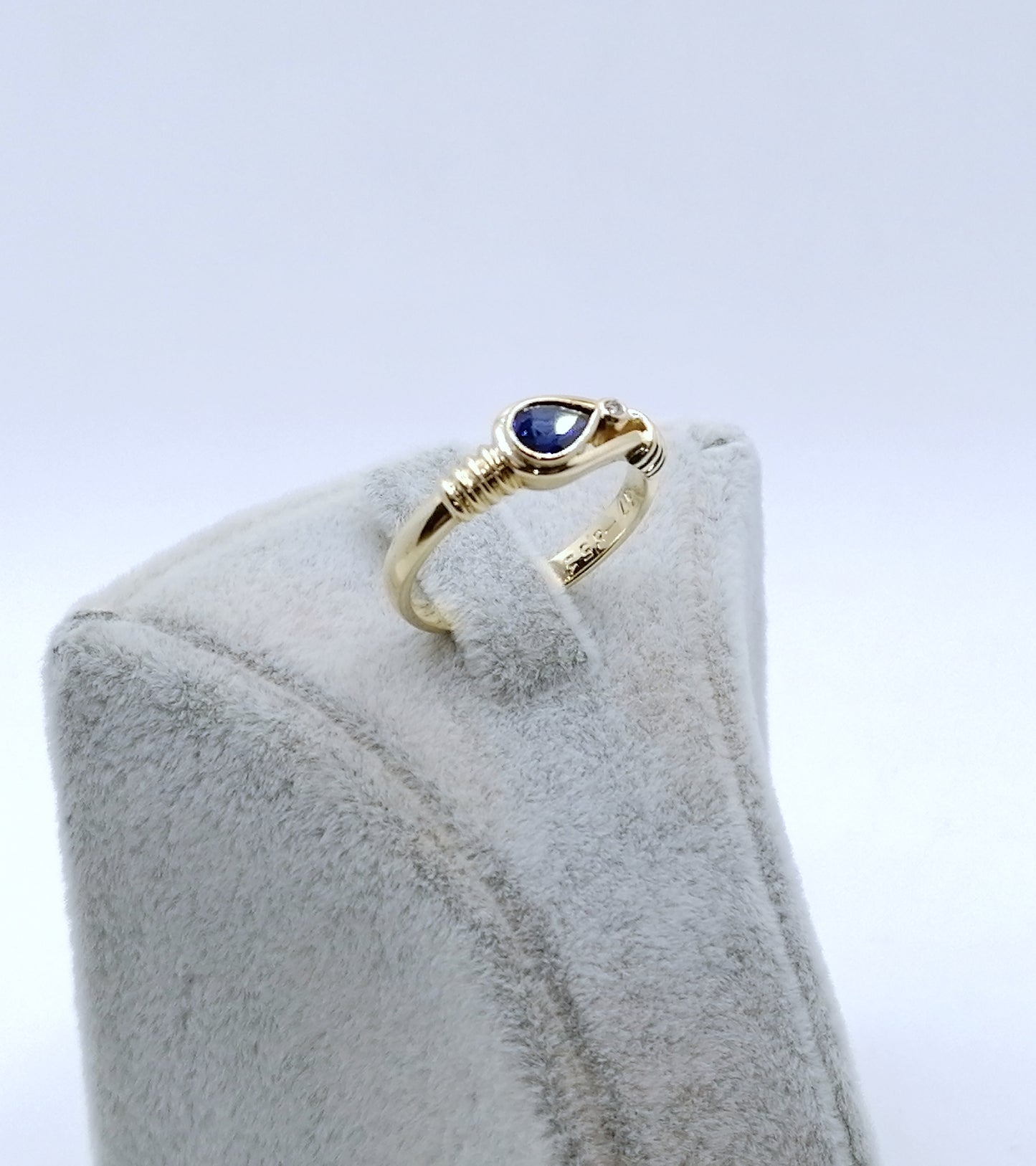 Ring Gold 750er mit Saphir und Diamant Gr. 53