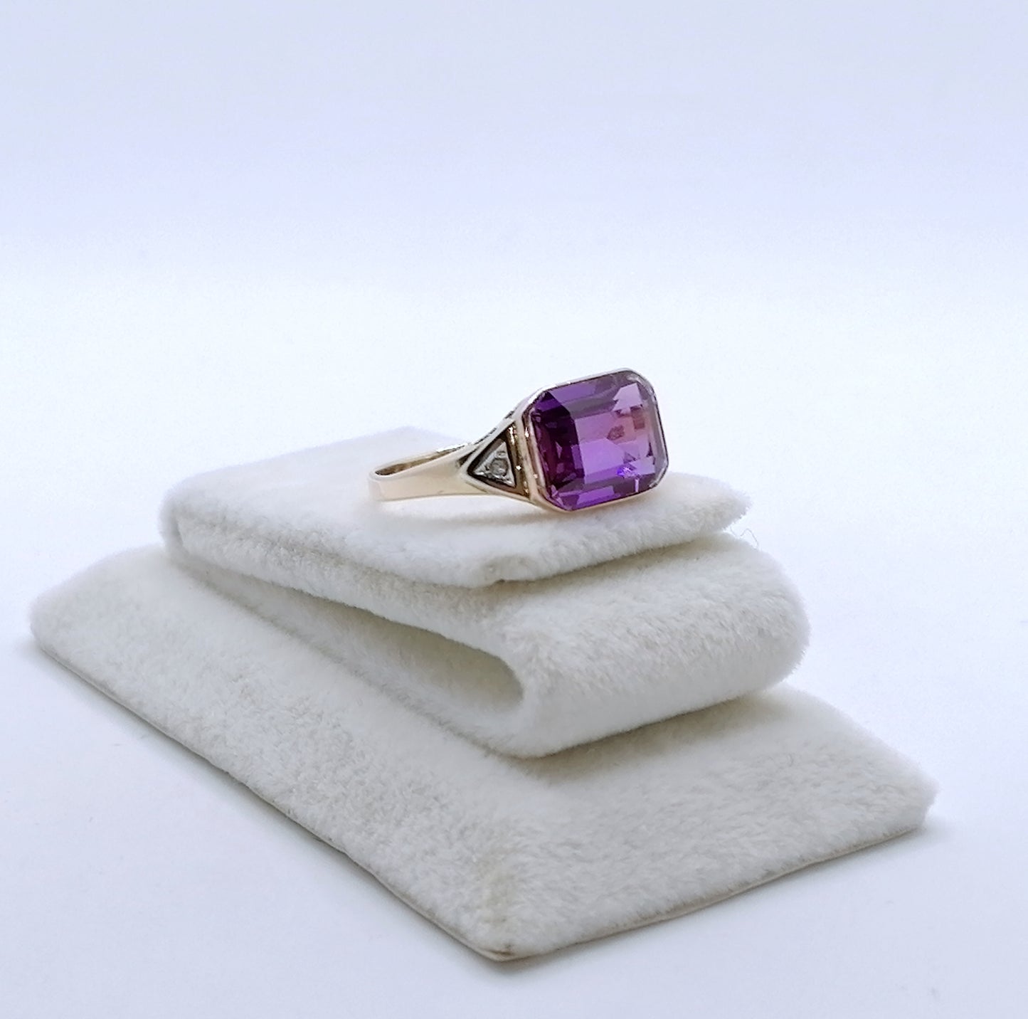 Ring Gold 333er mit Saphir und Diamantsplitter Gr. 55