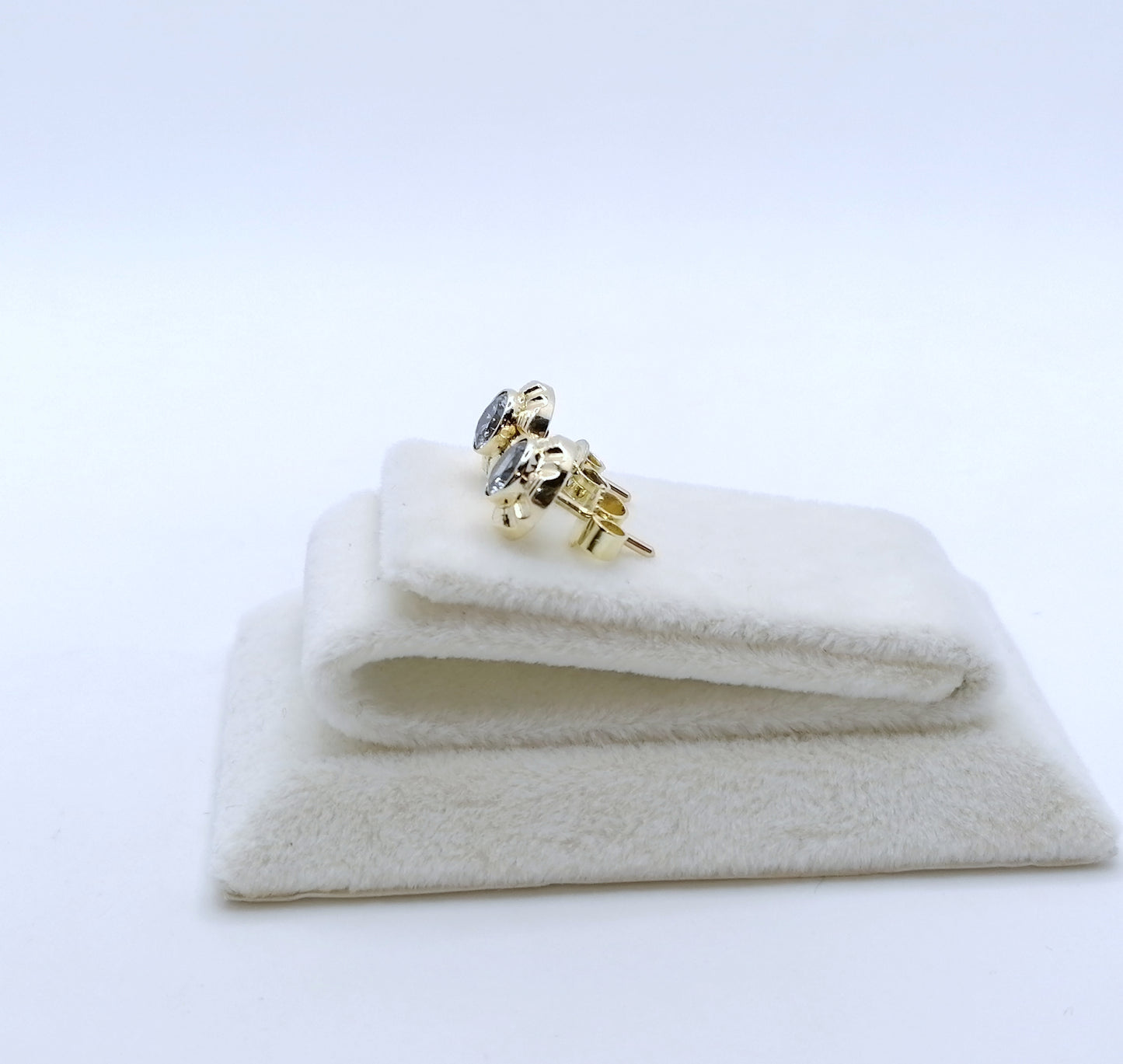Ohrringe 333er Gold mit Spinell