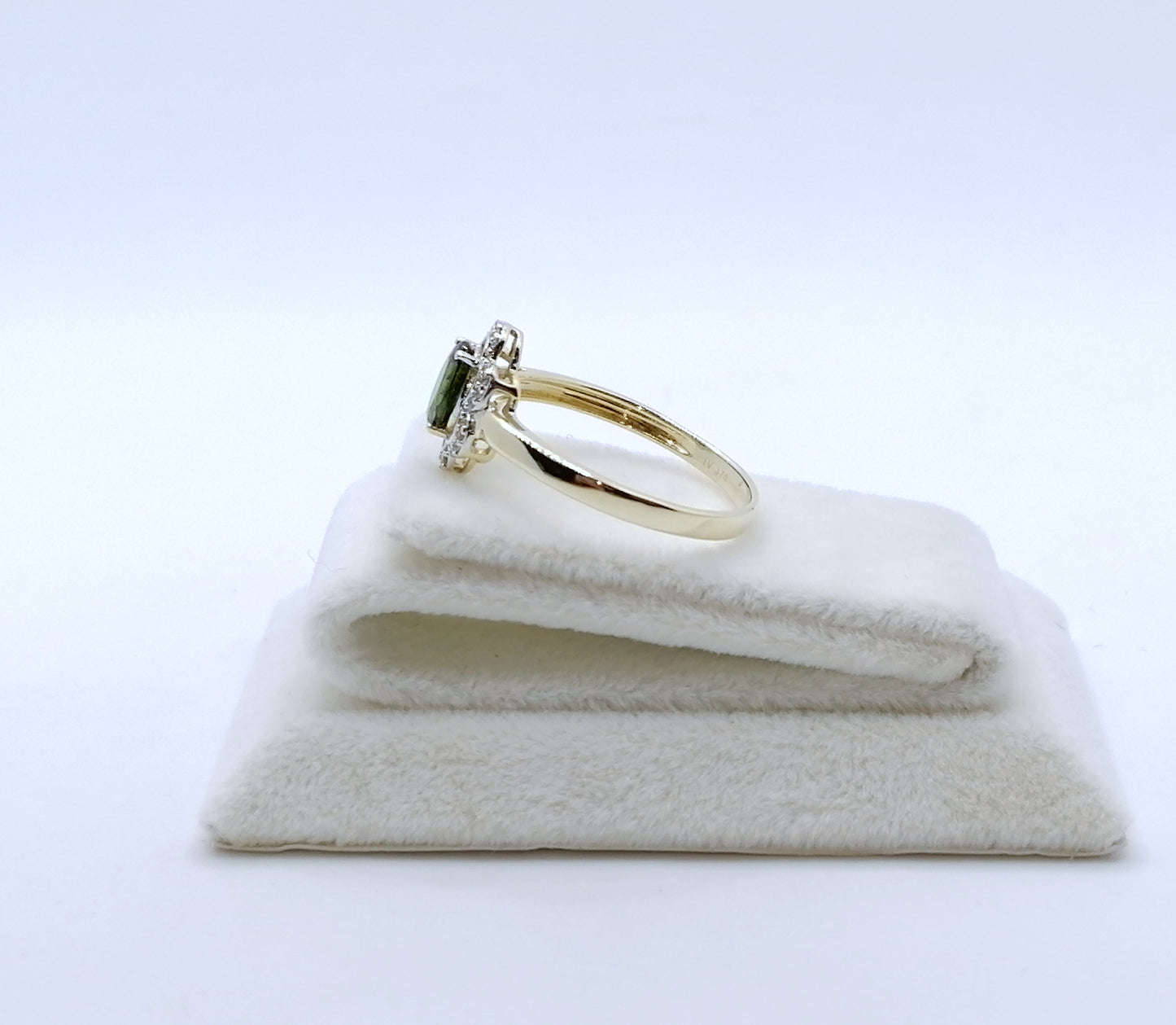 Ring Gold 375er mit Diopsid und Zirkonen Harry Ivens