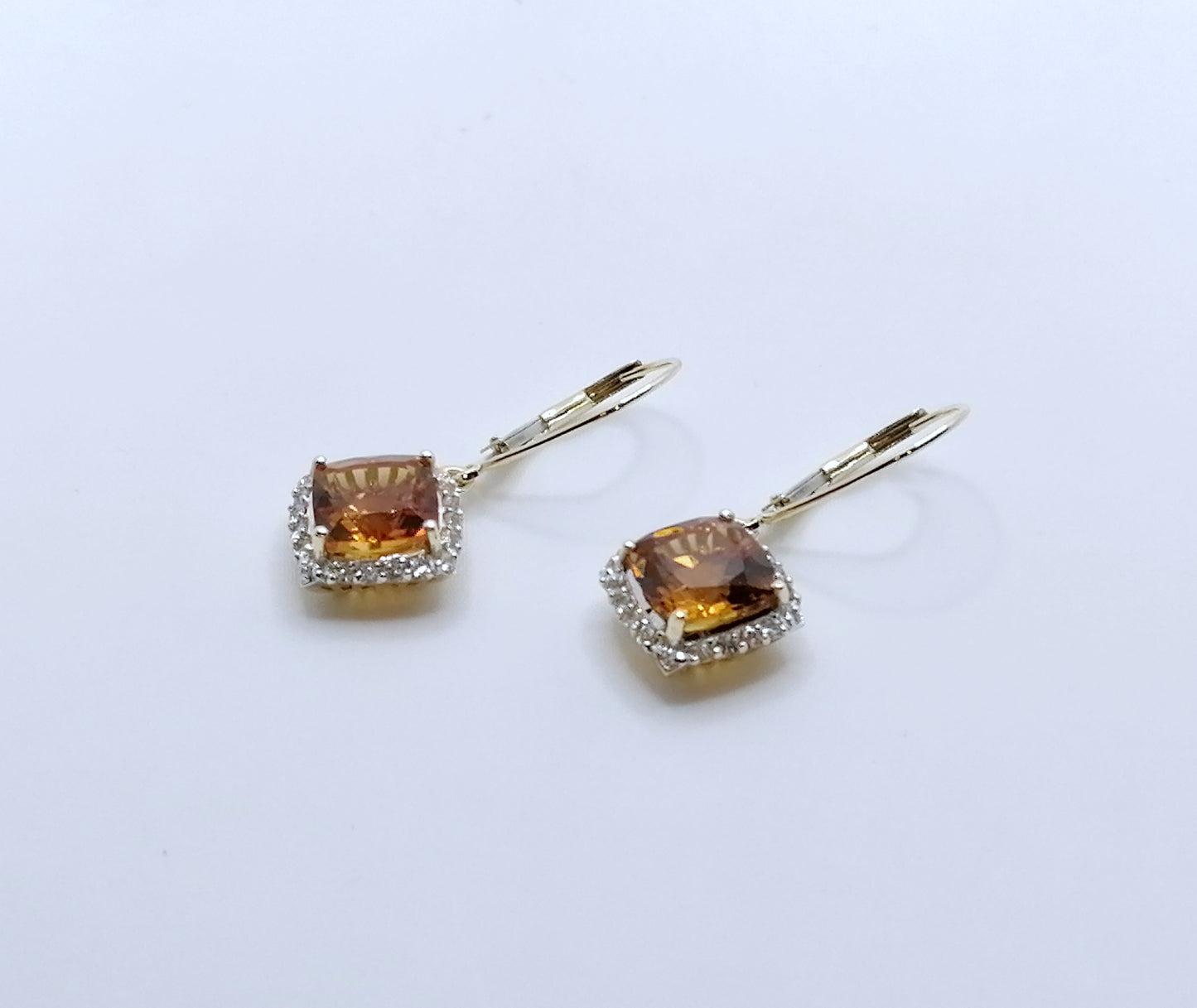 Ohrringe 375er Gold mit Citrin und Zirkon
