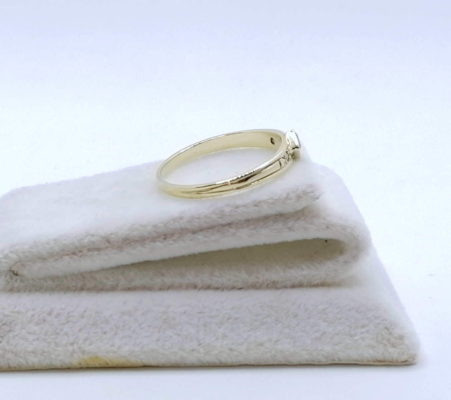 Ring Gold 585er mit Rubin und Diamantsplitter Gr. 53