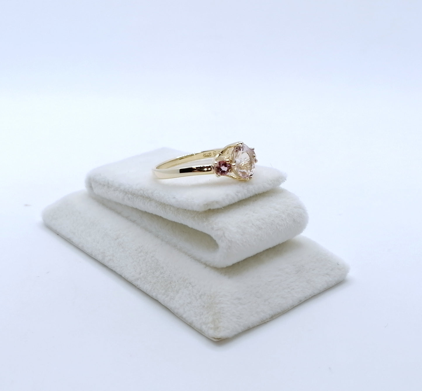 Ring Gold 585er mit Morganit Gr. 57