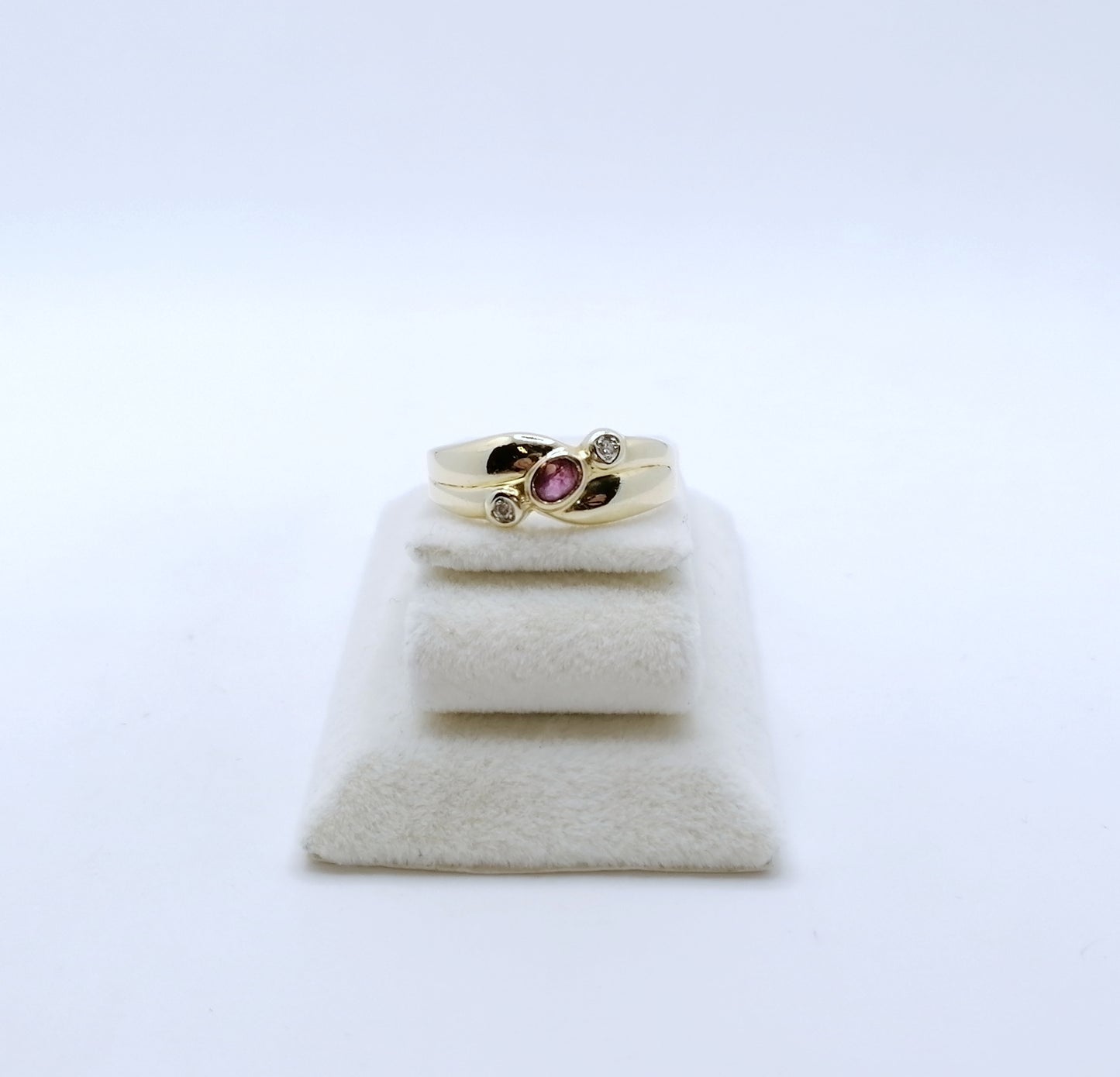 Ring Gold 585er mit Rubin und Diamantsplitter Gr. 60