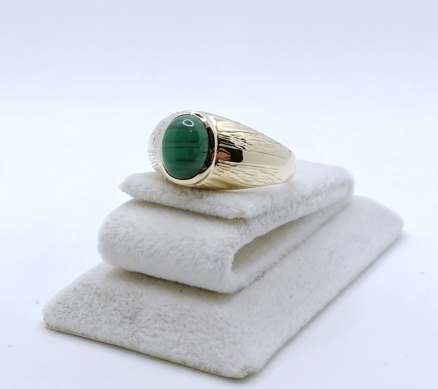 Englischer Ring Gold 375er mit Malachit