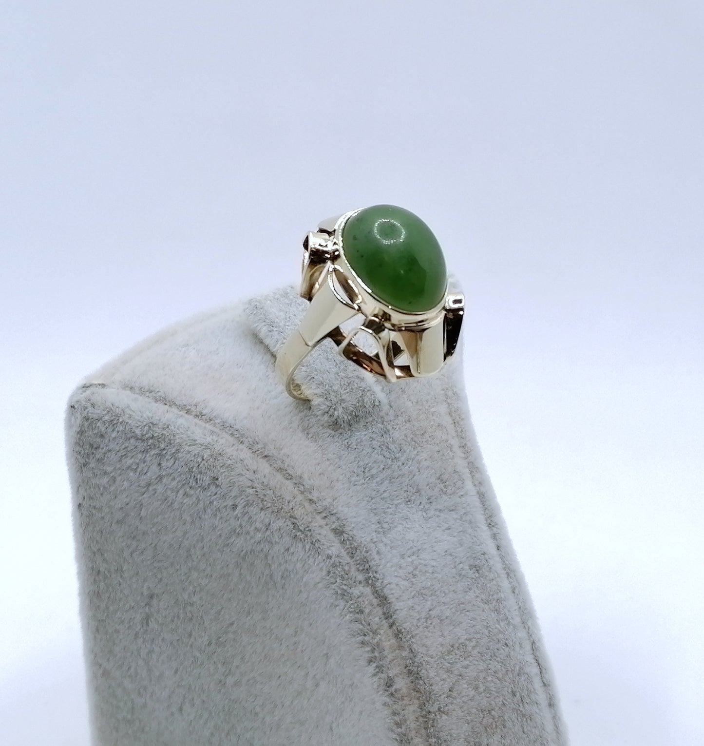 Ring Gold 333er mit Jade Gr. 53