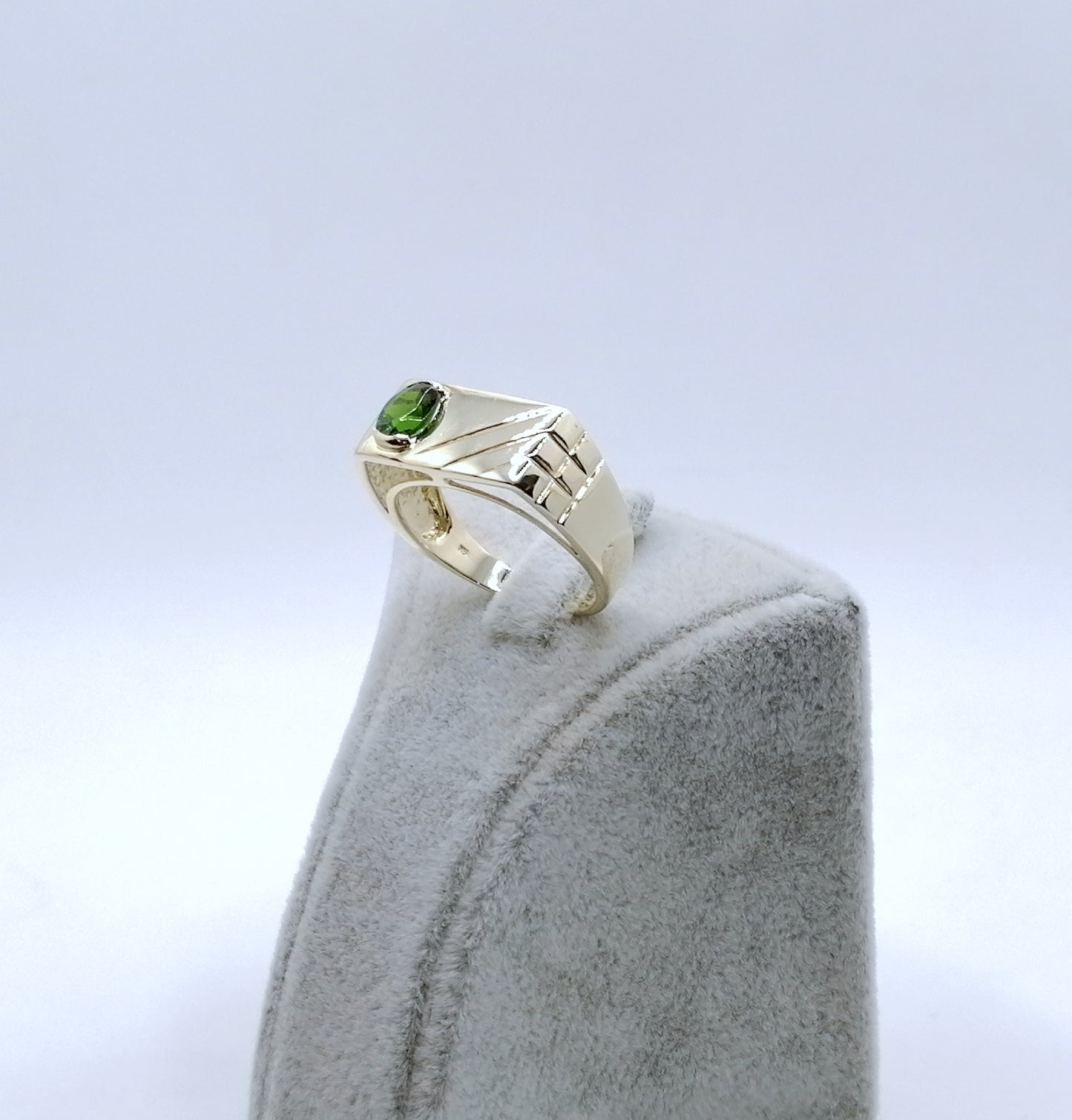 Ring Gold 375er mit Diopsid Siegelring Gr. 63