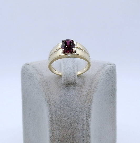 Ring Gold 375er mit Rhodolith Granat und Diamanten Gr. 63