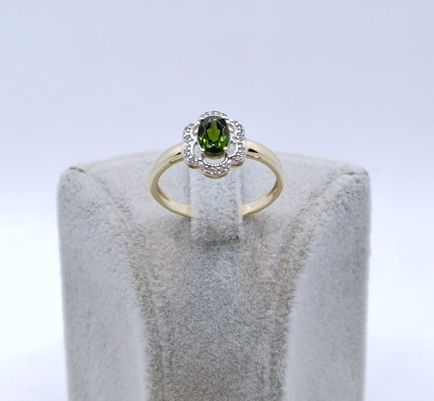 Ring Gold 375er mit Diopsid und Zirkonen Harry Ivens