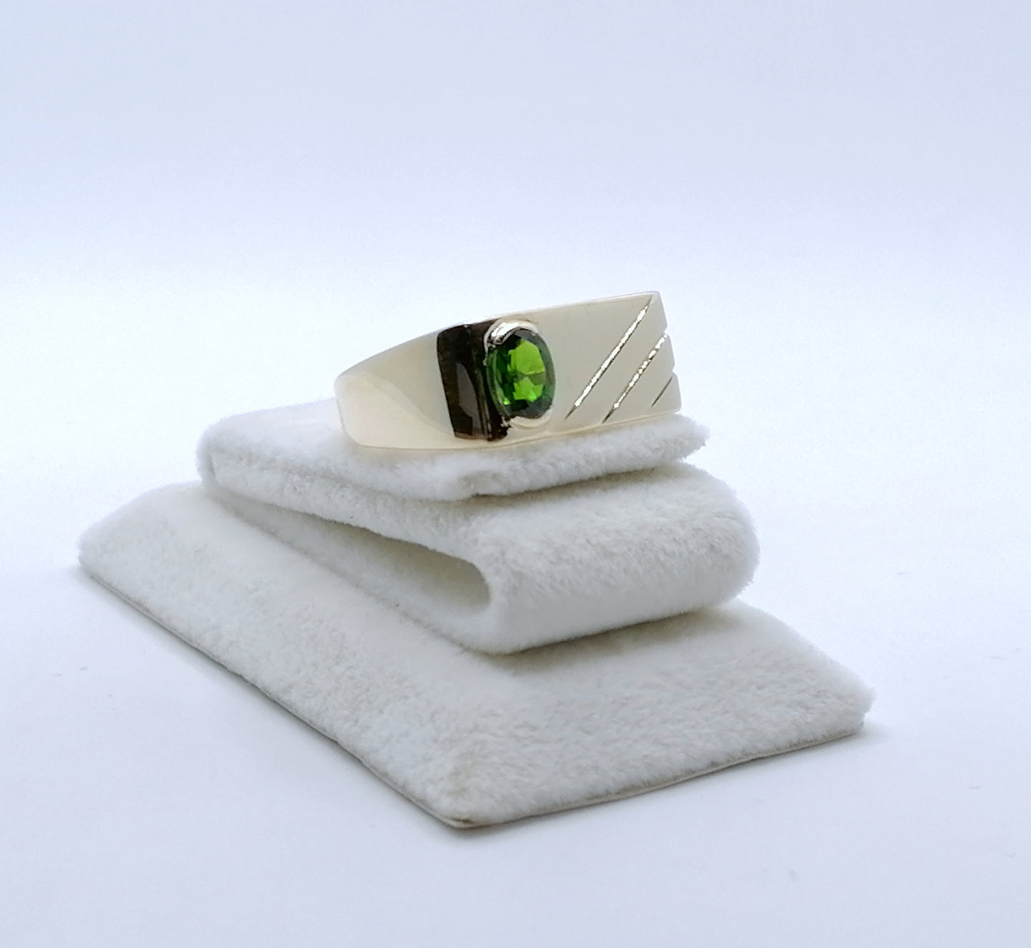 Ring Gold 375er mit Diopsid Siegelring Gr. 63