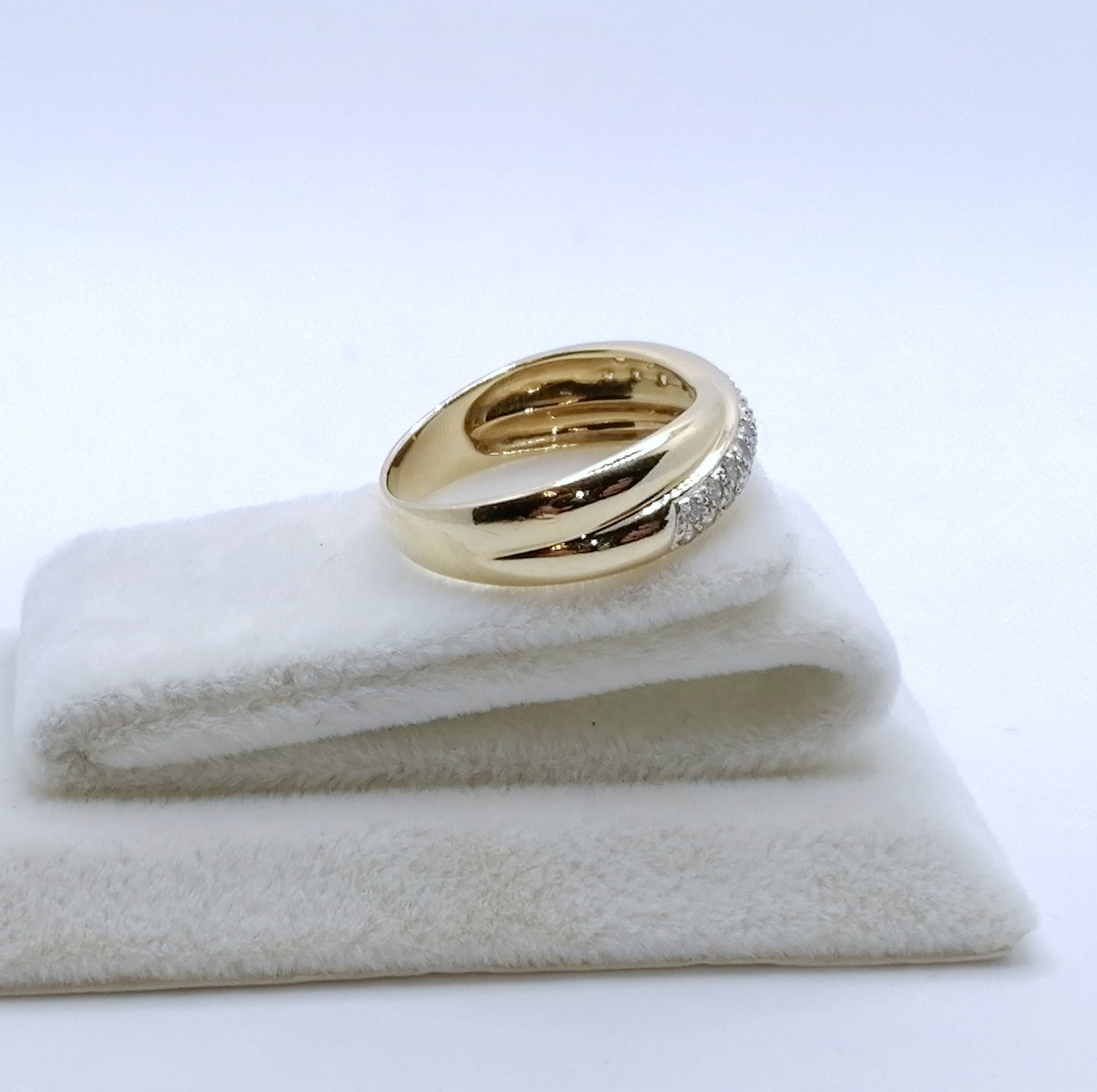 Ring Gold 585er mit funkelnden Diamanten Gr. 57