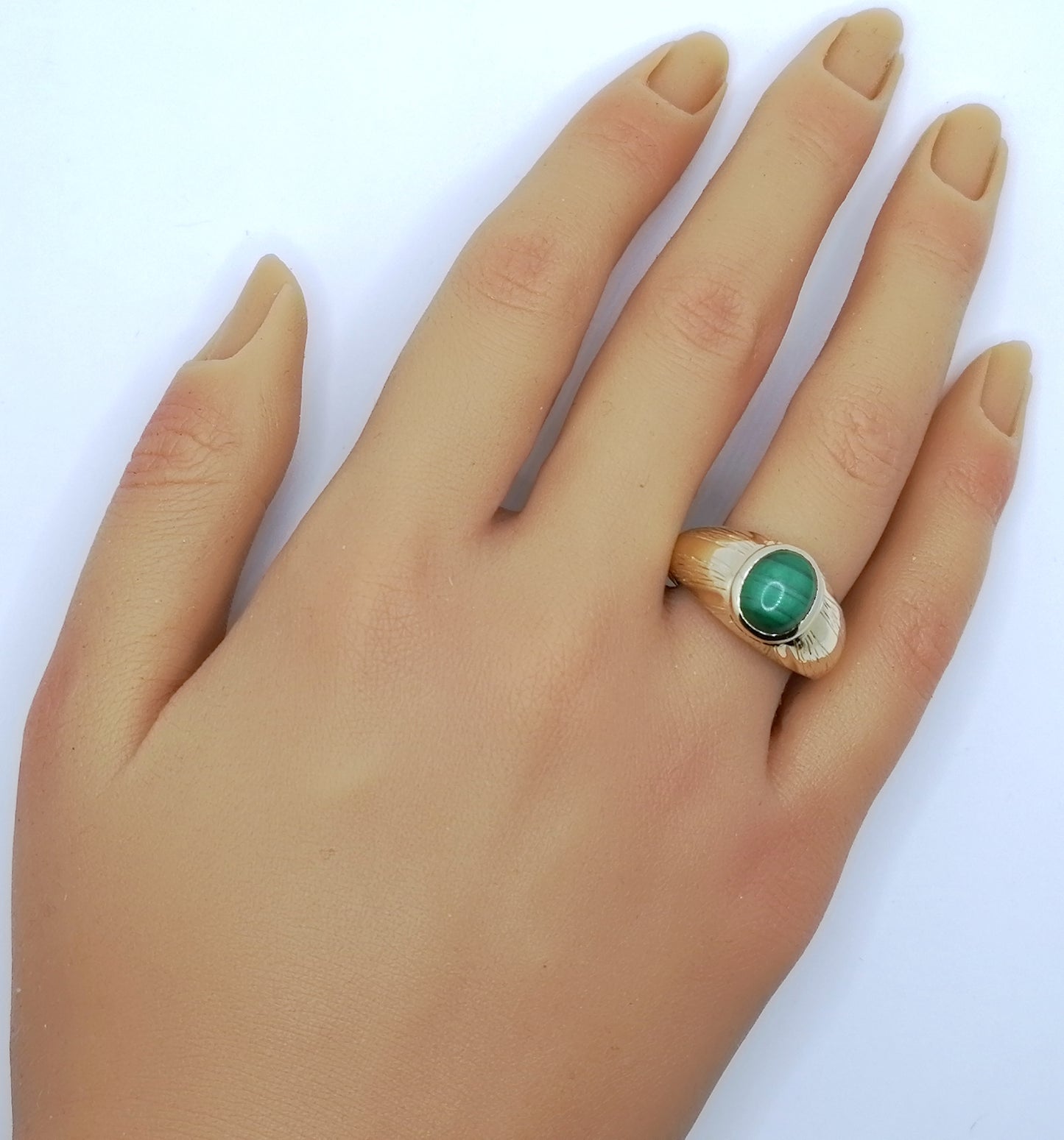 Englischer Ring Gold 375er mit Malachit