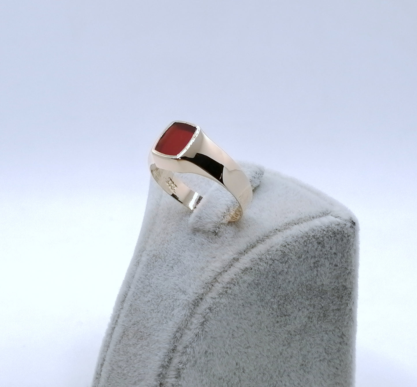 Ring Rotgold 333er mit Karneol Platte Siegelring Gr. 66