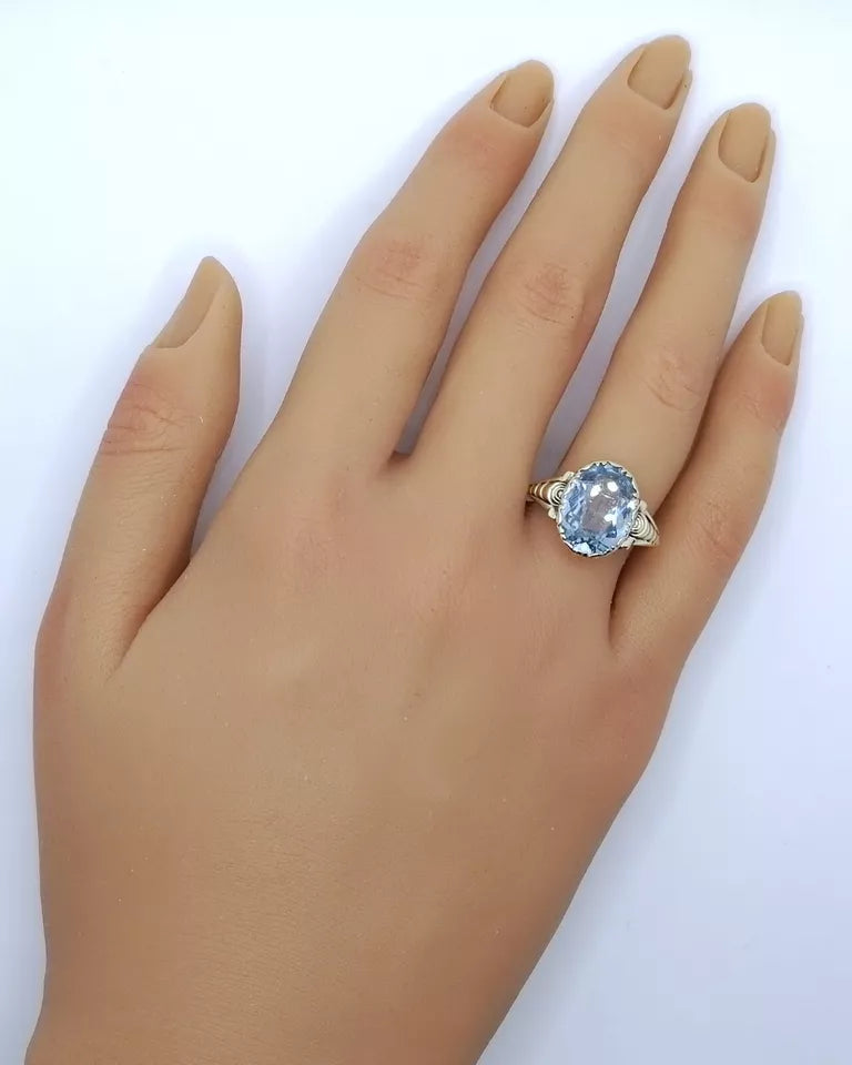 Vintage Ring Gold 333er mit Spinell Gr. 57
