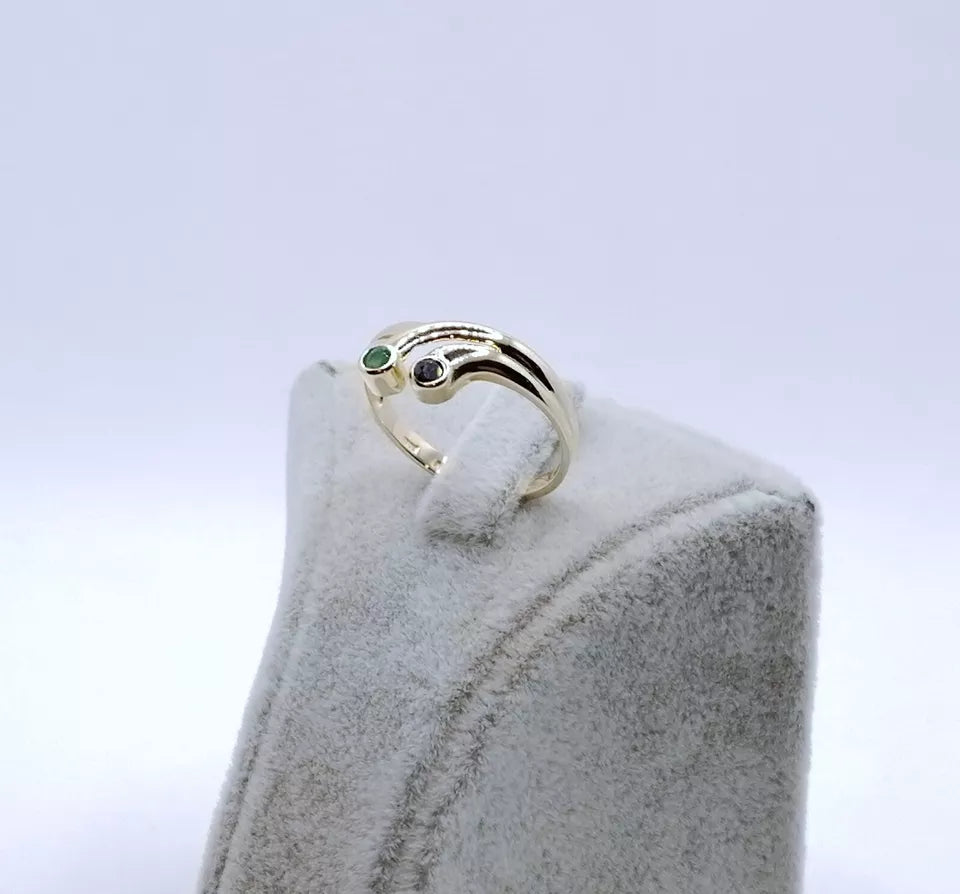 Ring Gold 333er mit Saphir und Smaragd Gr. 58