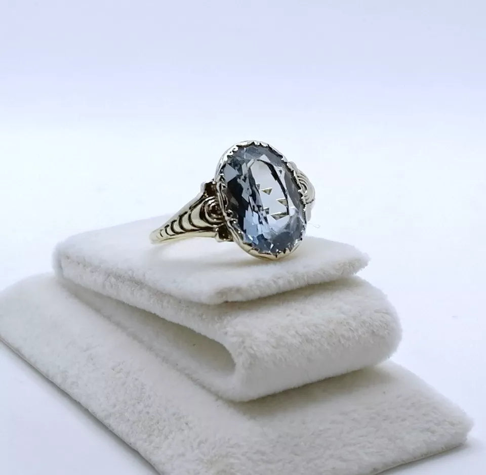Vintage Ring Gold 333er mit Spinell Gr. 57