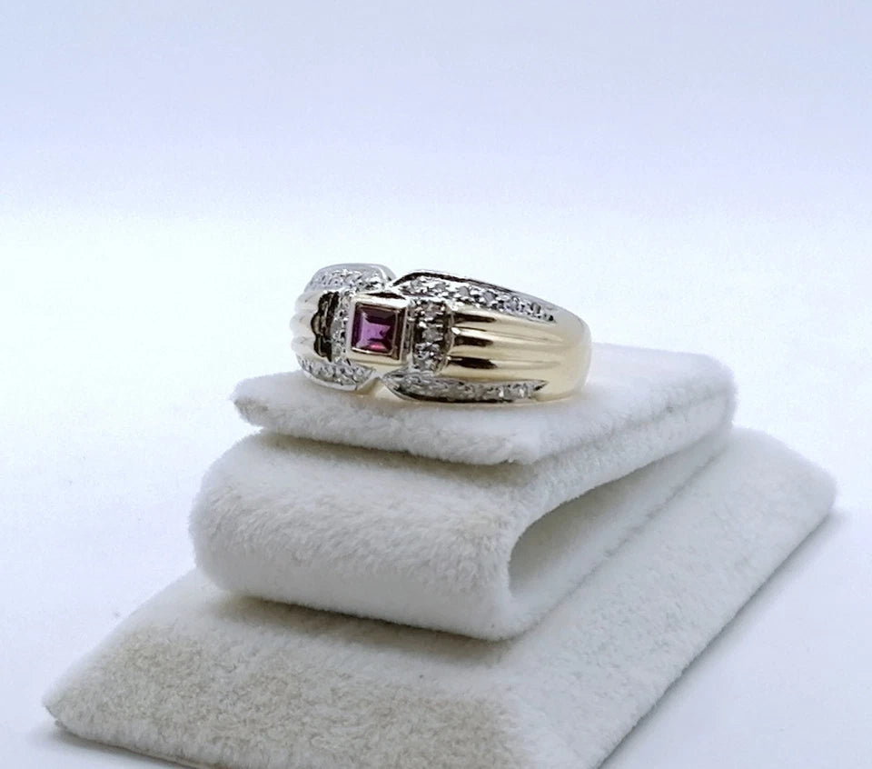 Ring Gold 585er mit Rubin und Diamanten Gr. 57