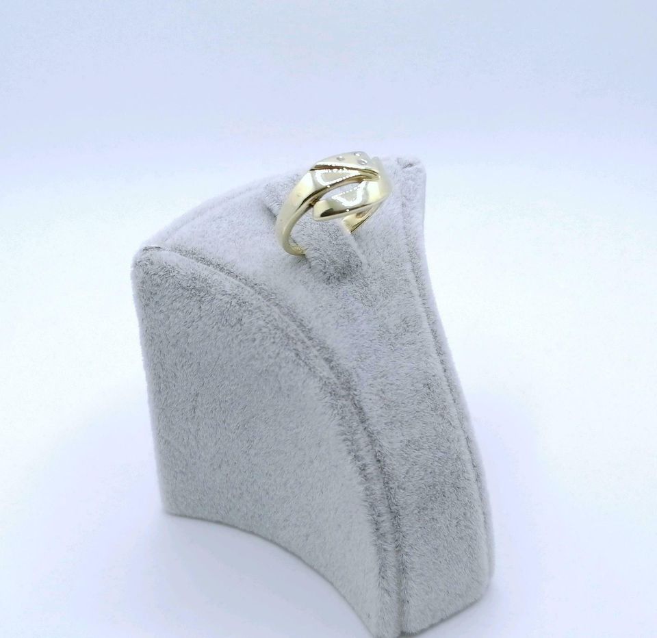 Ring Gold 585er mit Diamantsplitter Gr. 52