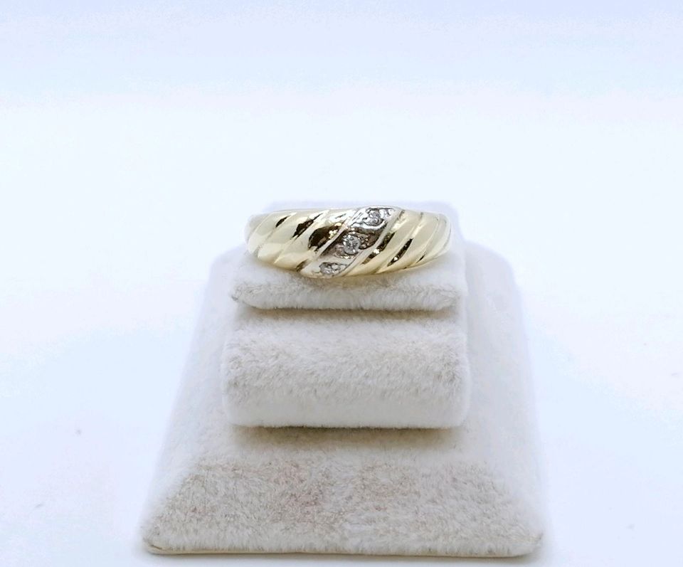 Ring Gold 585er mit Diamantsplitter