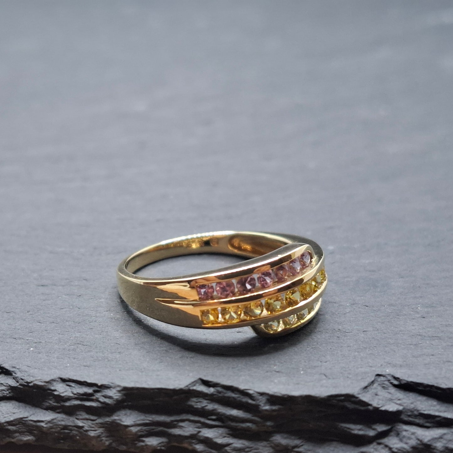 Ring Gold 585er mit farbigen Saphir Edelsteinen Gr. 60