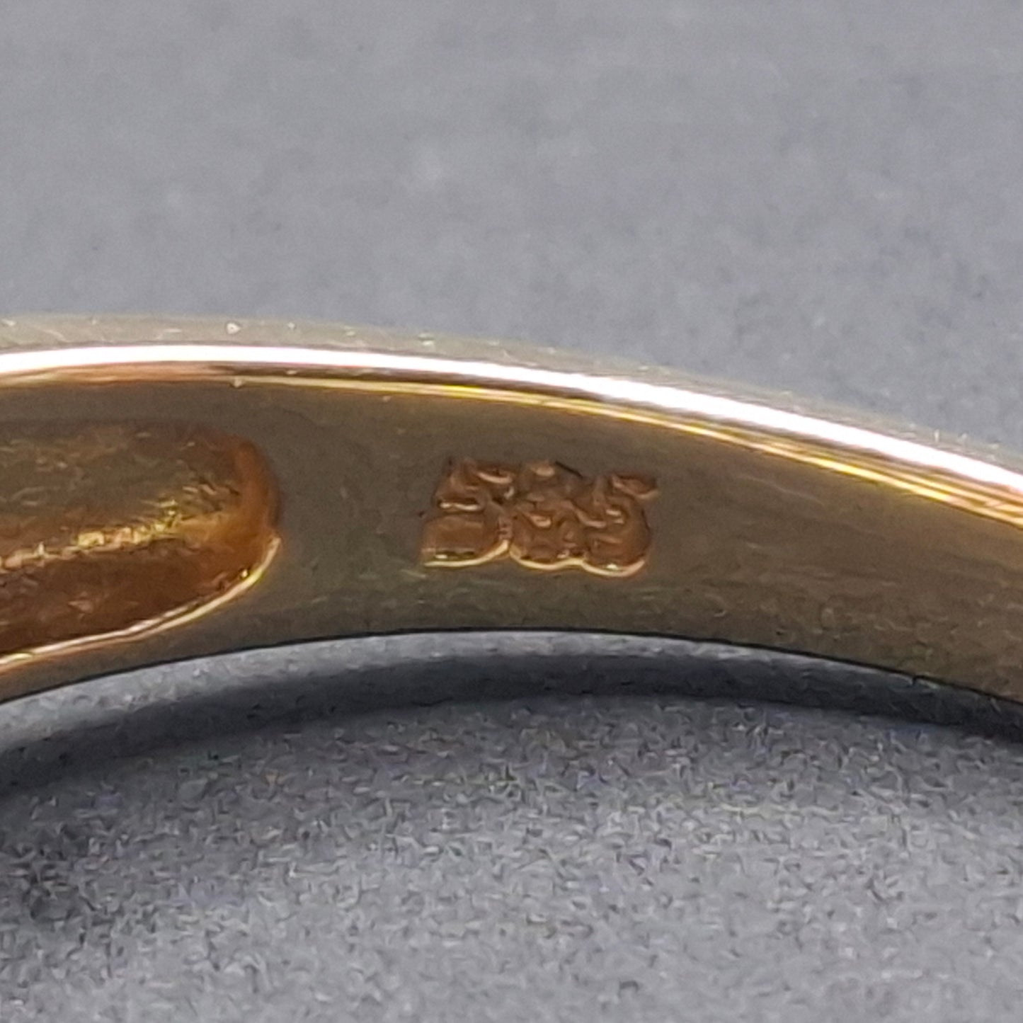 Ring Gold 585er mit farbigen Saphir Edelsteinen Gr. 60