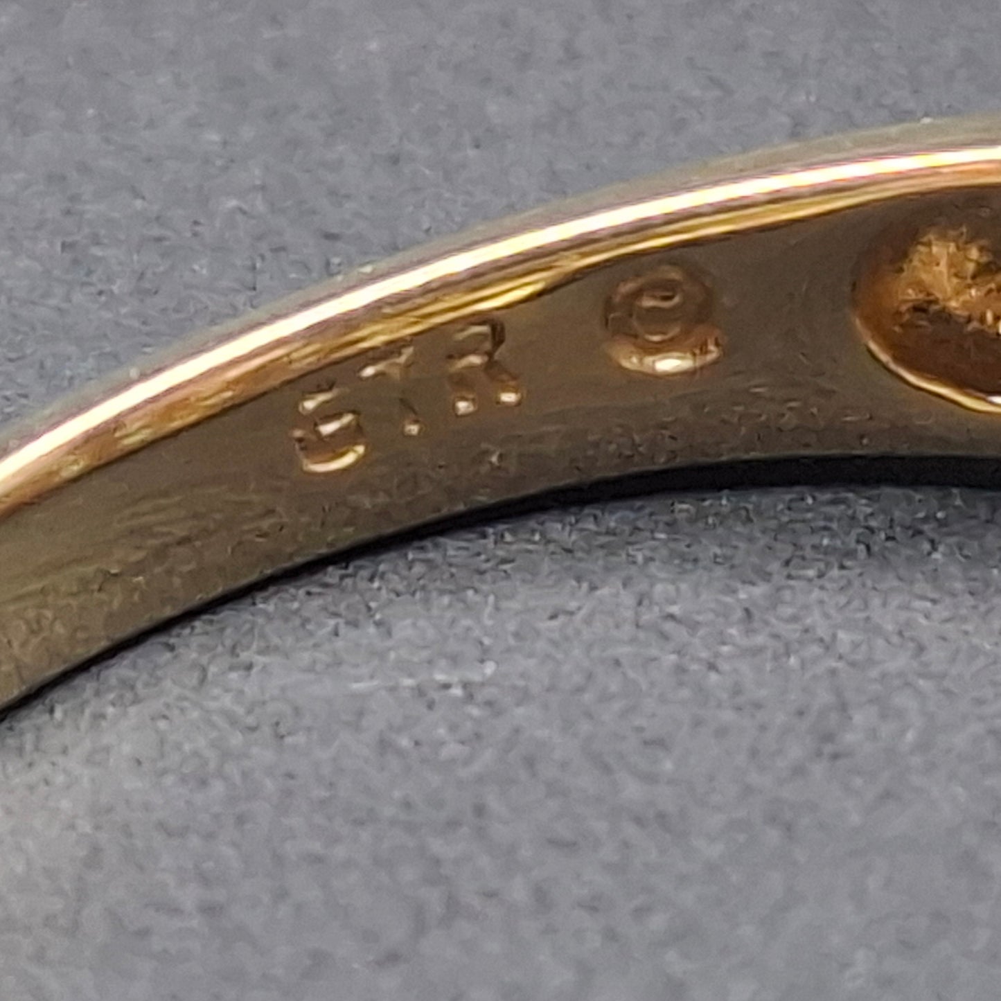 Ring Gold 585er mit farbigen Saphir Edelsteinen Gr. 60