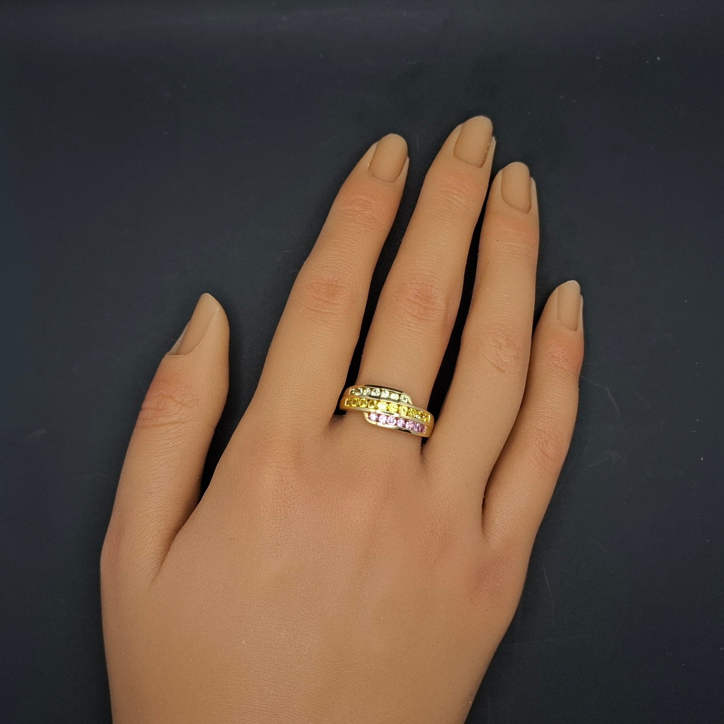 Ring Gold 585er mit farbigen Saphir Edelsteinen Gr. 60