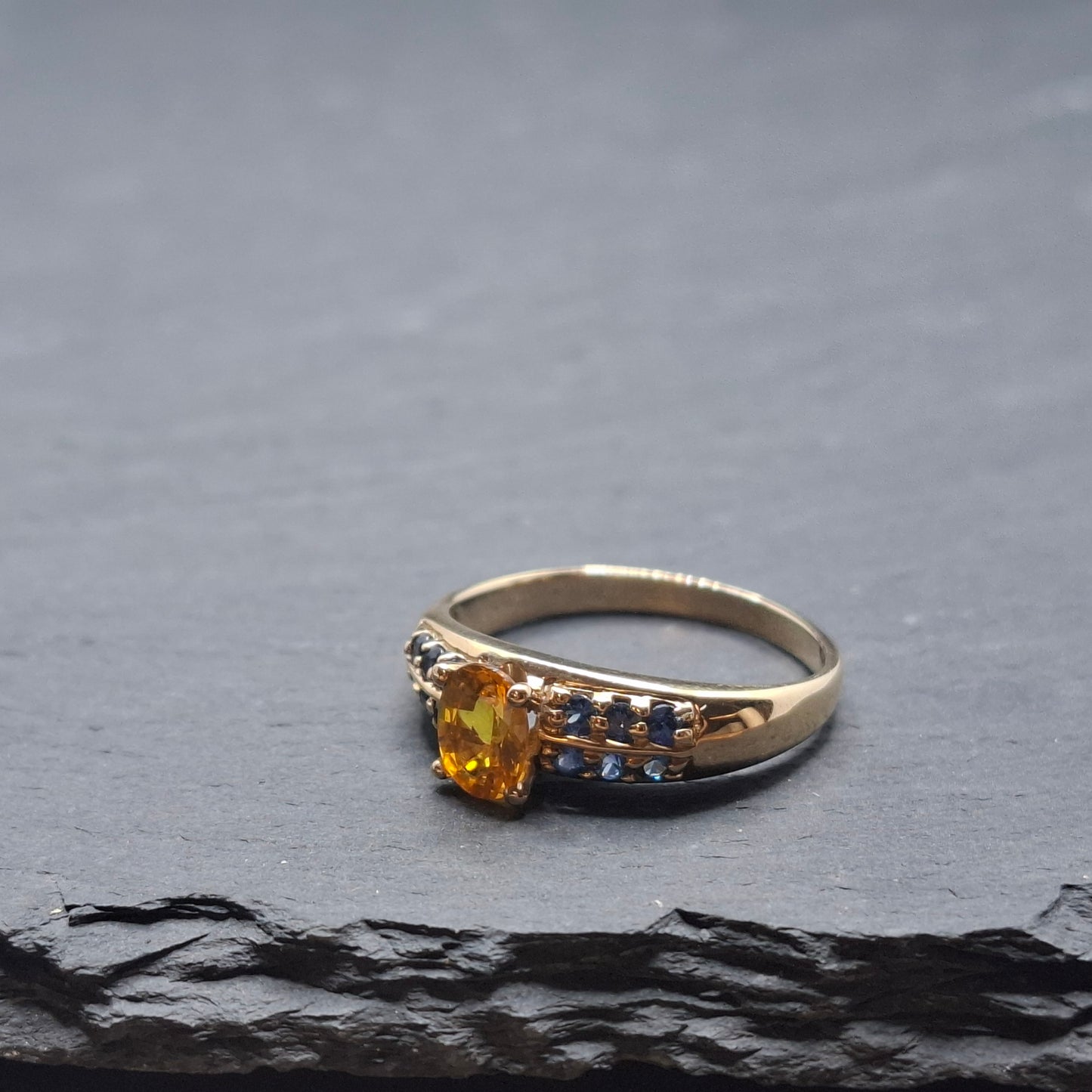 Harry Ivens Ring Gold 375er mit gelbem und blauen Saphir Edelsteinen Gr. 60