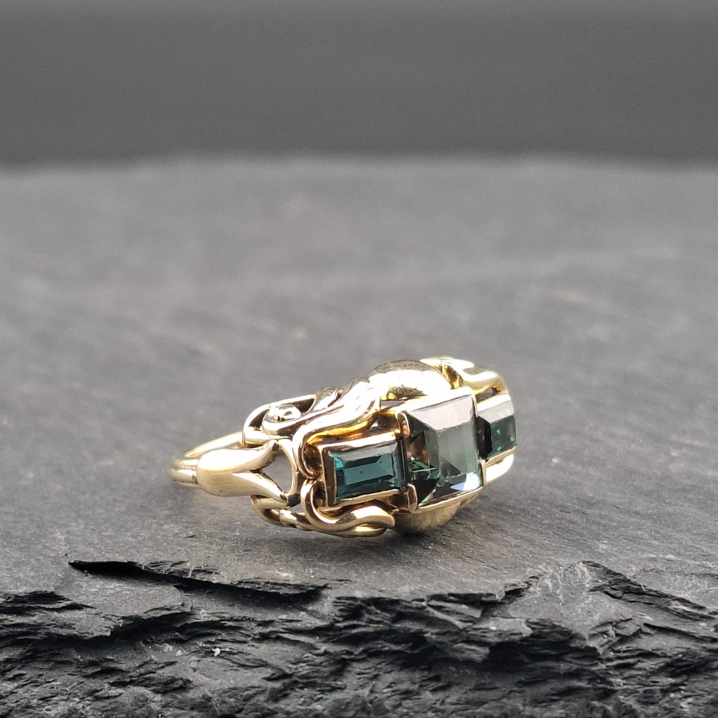 Artdeco Spinell Goldring 585er Gr. 49