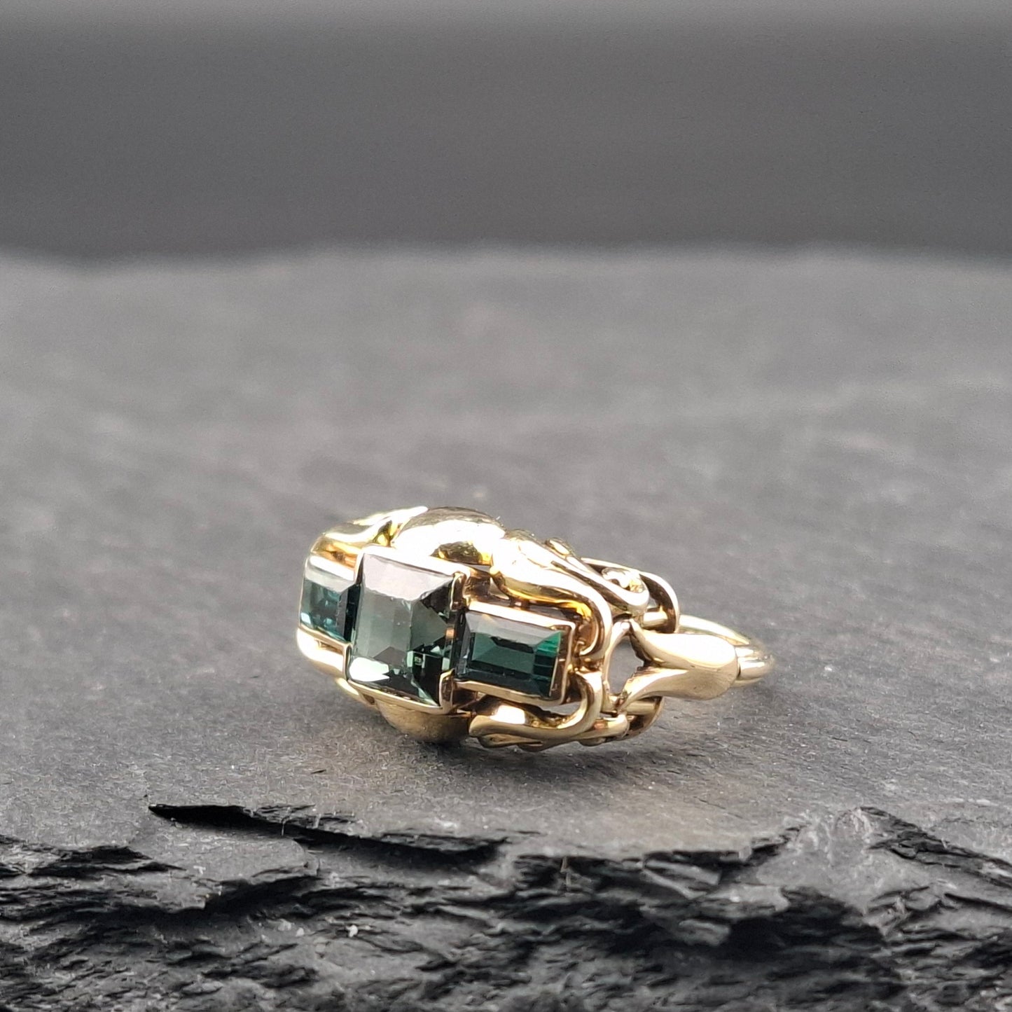 Artdeco Spinell Goldring 585er Gr. 49