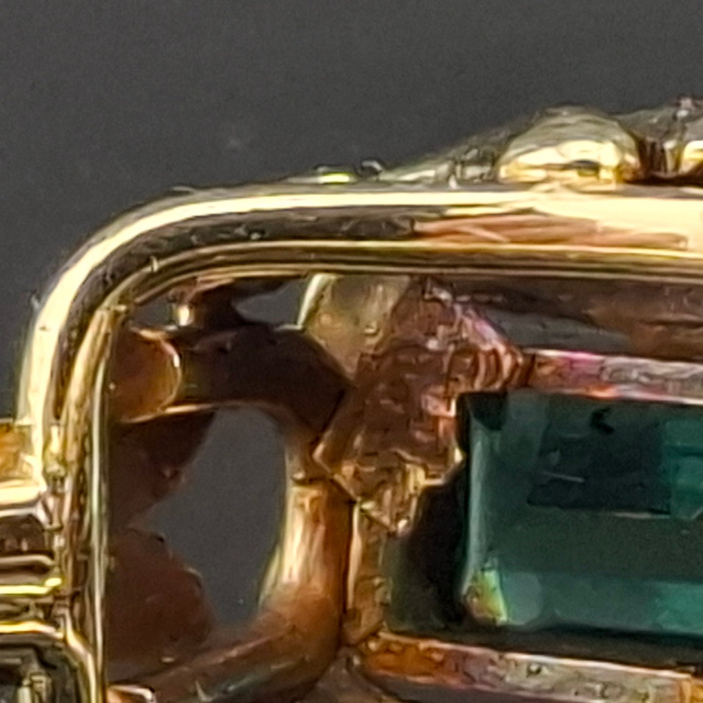 Artdeco Spinell Goldring 585er Gr. 49