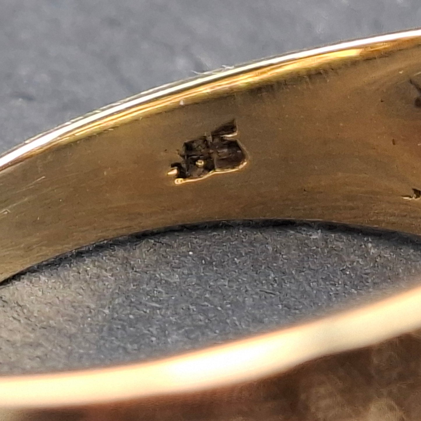 Gold Damenring mit Zirkonia 585er Goldring Gr. 57
