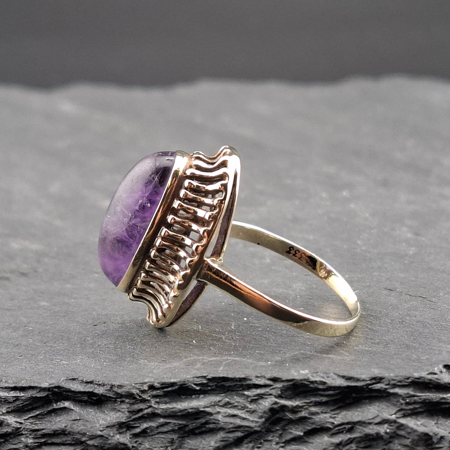 Vintage Amethyst Cabochon Goldring Gr. 56