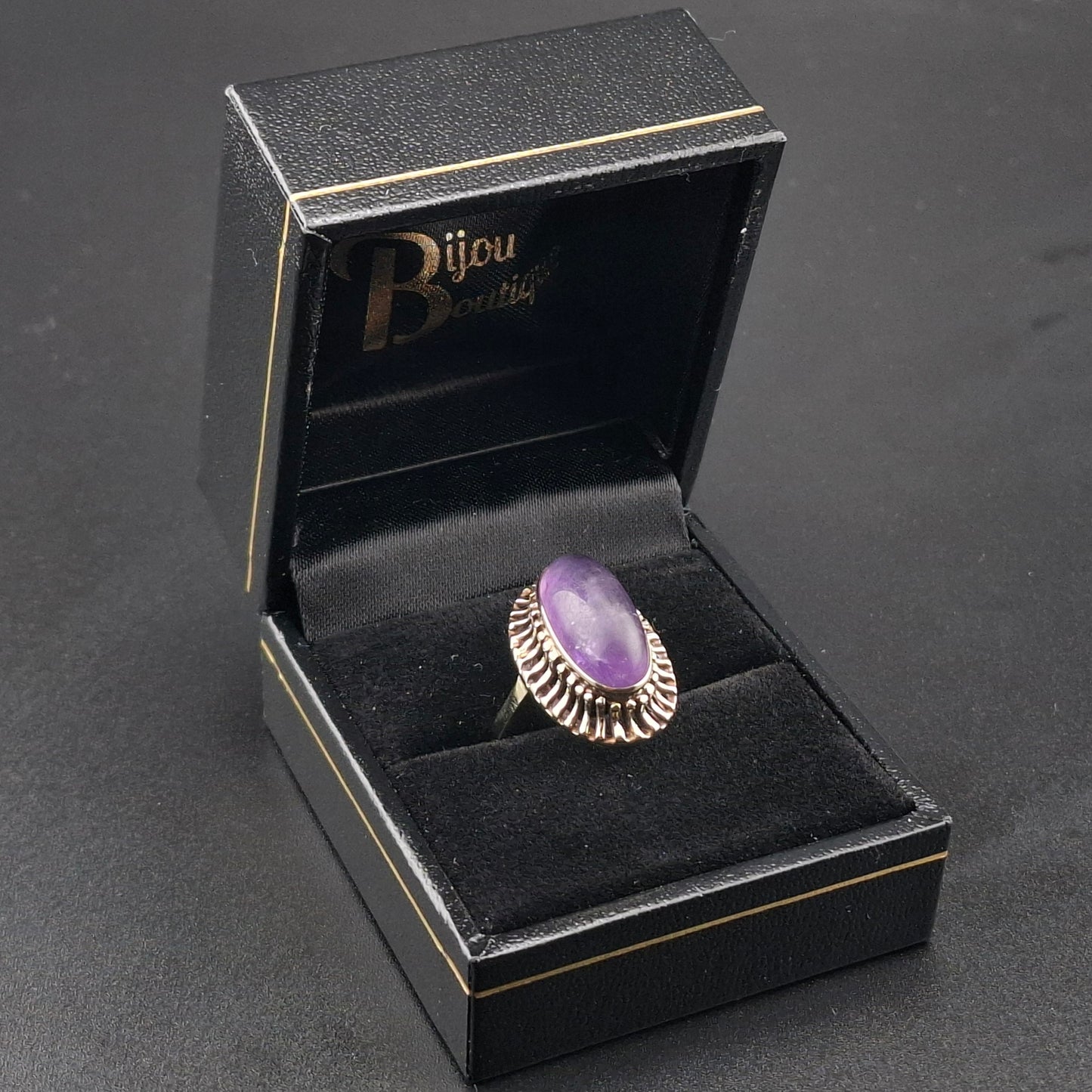 Vintage Amethyst Cabochon Goldring Gr. 56