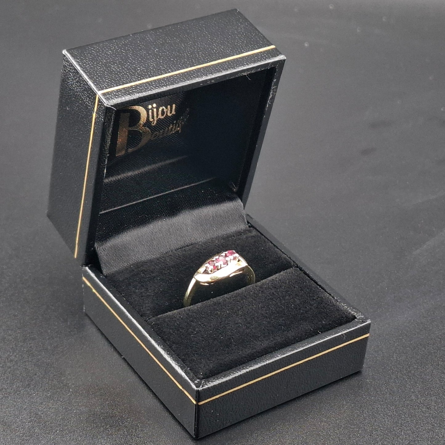Ring Gold 585er mit Rubin Steinchen Gr. 53
