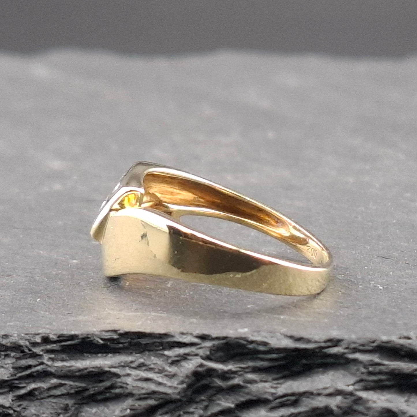 Ring Gold 585er mit Diamantsplitter Gr. 52