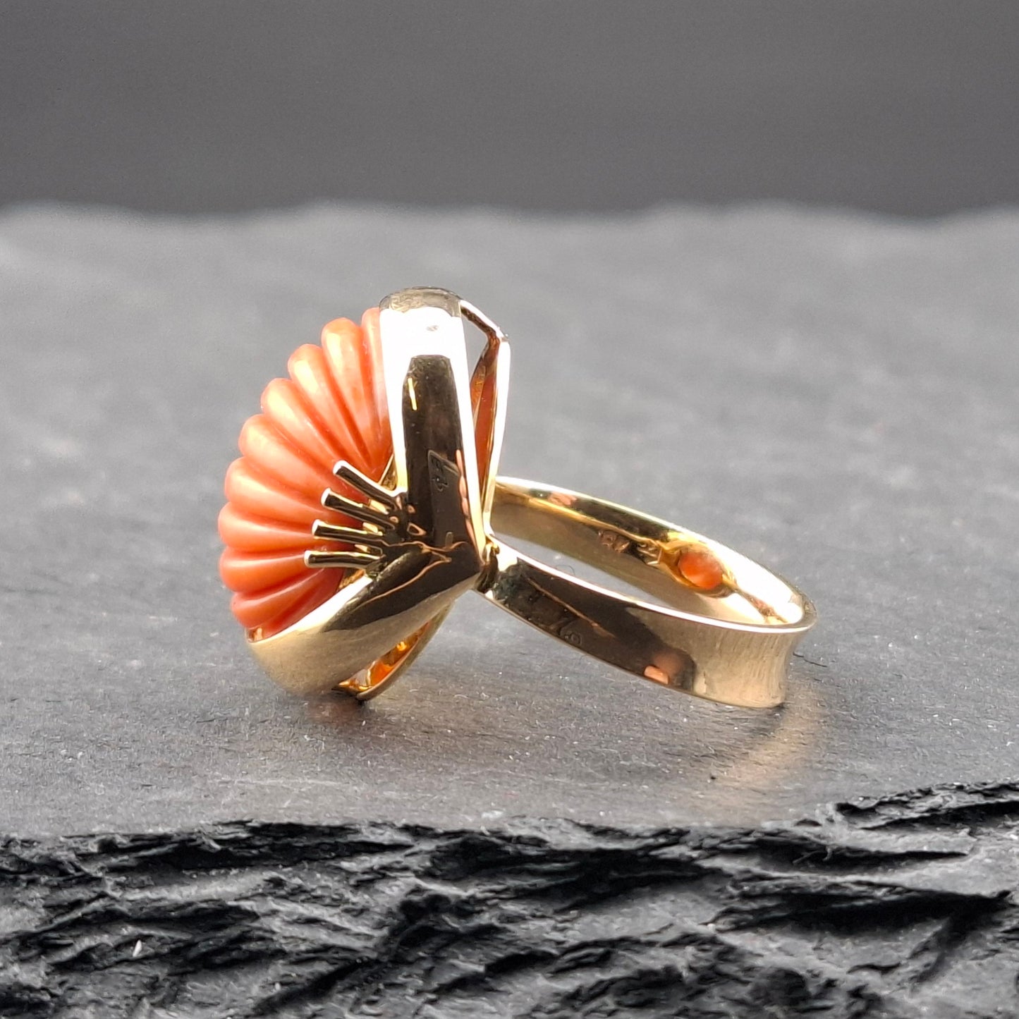 Ring Gold 750er mit Koralle Gr. 52