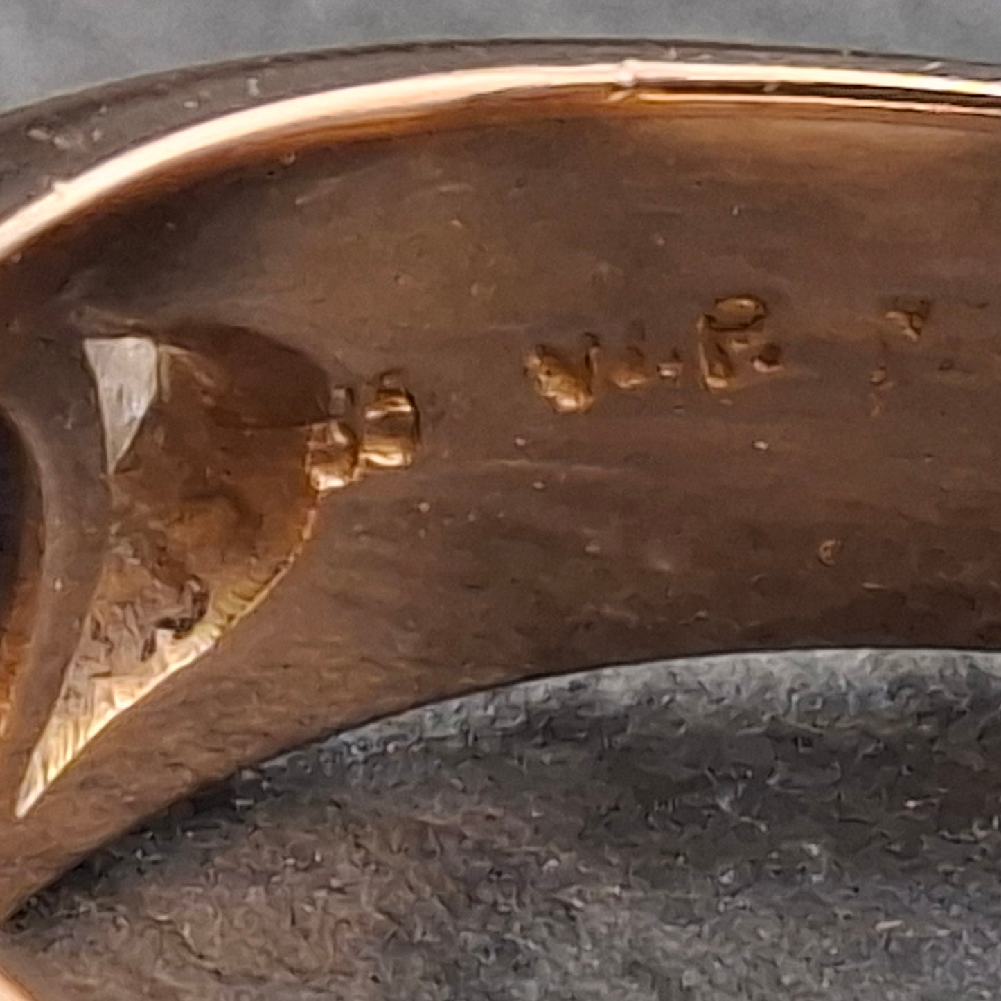 Ring Rotgold 585er mit Saphir und Brillanten Goldring Gr. 60