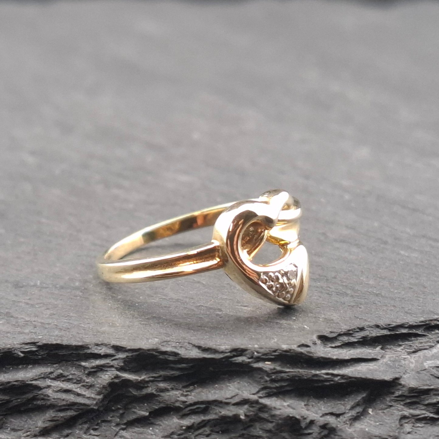 Ring Gold 333er mit Diamantsplitter Herzförmig Gr. 50
