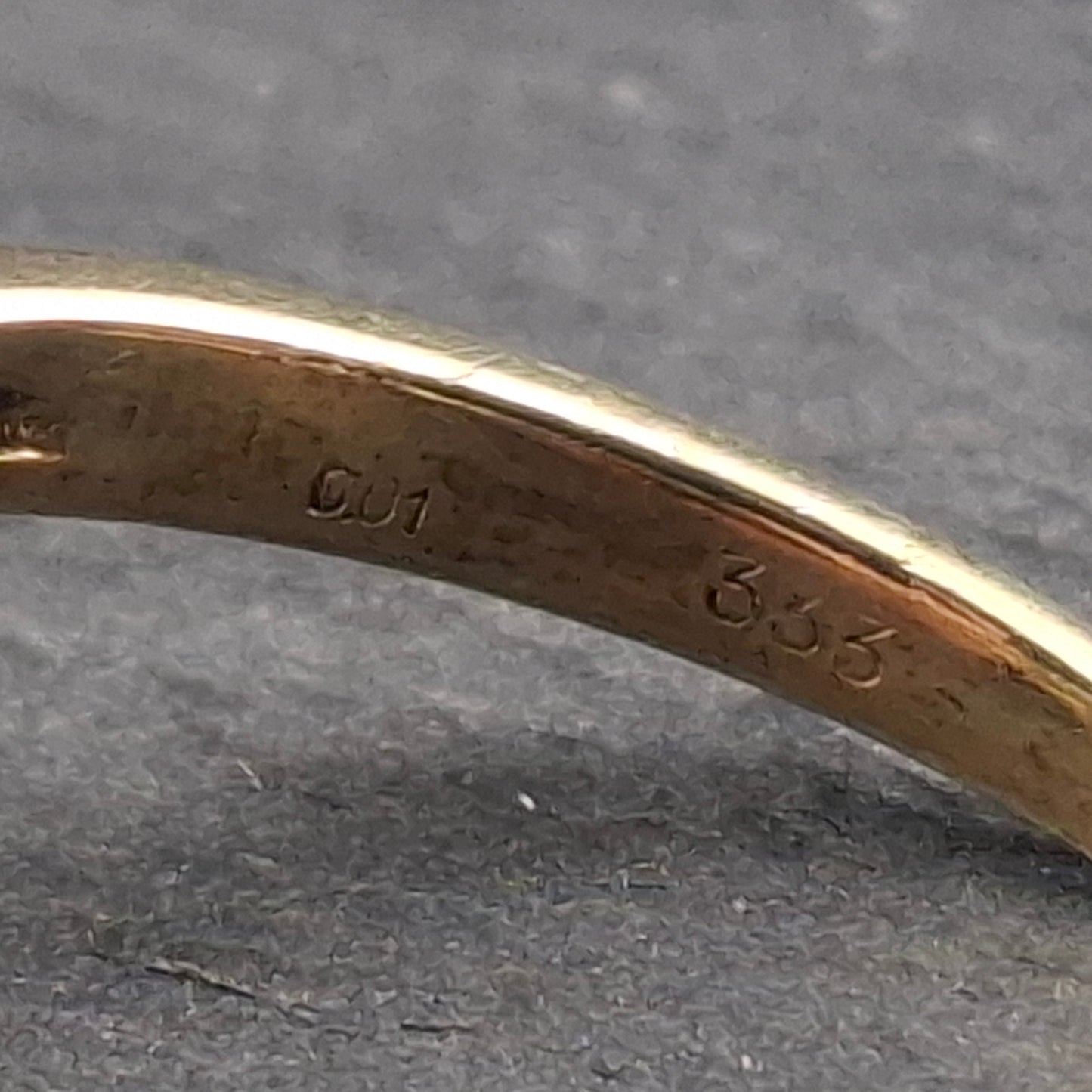 Ring Gold 333er mit Diamantsplitter Herzförmig Gr. 50